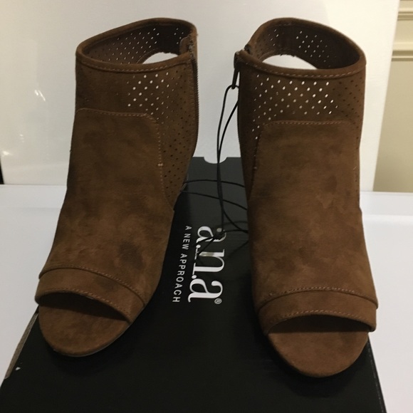 a.n.a Tasha women’s zip peep toe block heels booti - Picture 11 of 13